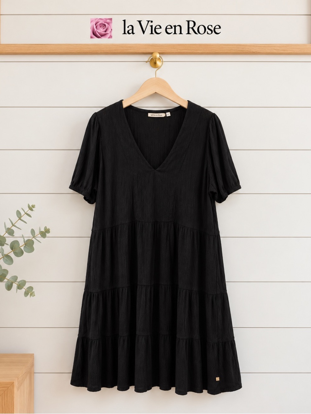 LA VIE EN ROSE AQUA Black Tiered Dress Size M